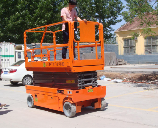 青山湖移动式升降平台规格与使用规范